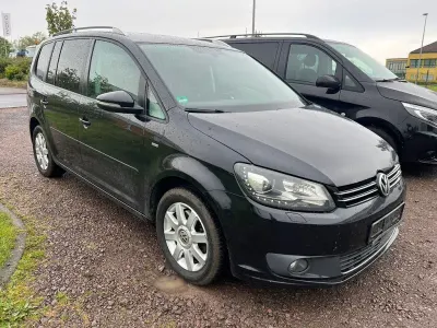 Gebraucht VW Touran Match 140 PS (102 kW) 2012 Schwarz Van / Kleinbus