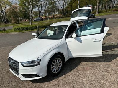 gebraucht Audi A4 Avant 2.0 TDI DPF Attraction/ Bi-Xenon/Navi/Alu