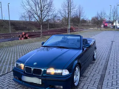 Gebraucht BMW 318 M Sport 115 PS (84 kW) 1992 Grün Cabrio