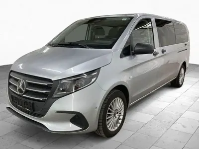 Gebraucht Mercedes Vito 190 PS (139 kW) 2025 Silber Van