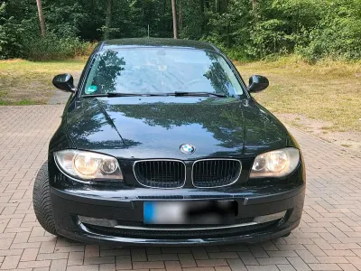 Gebraucht BMW 118 143 PS (105 kW) 2010 Schwarz Kleinwagen