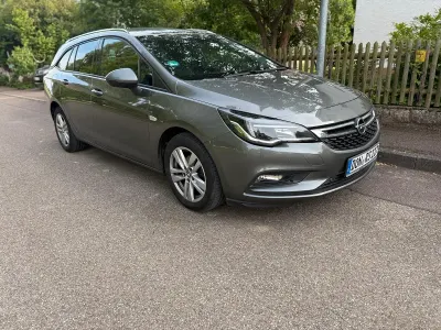 Używany Opel Astra Sport 110 KM (80 kW) 2017 Szary Kombi
