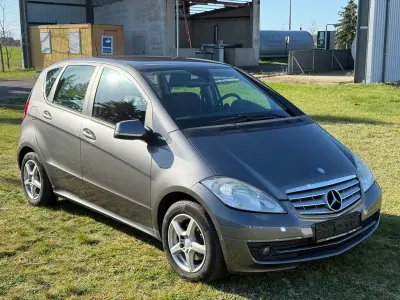 Gebraucht Mercedes A160 95 PS (69 kW) 2010 Grau Limousine