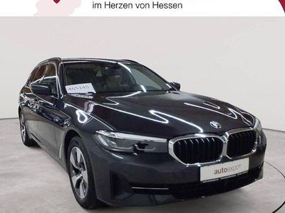 Grau Gebraucht 2023 BMW 520 Kombi | 35.989 € (Etwas zu teuer)