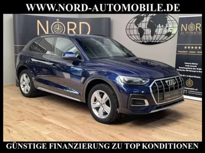 Gebraucht Audi Q5 S-Line 204 PS (150 kW) 2022 Navarrablau metallic (metallic) SUV
