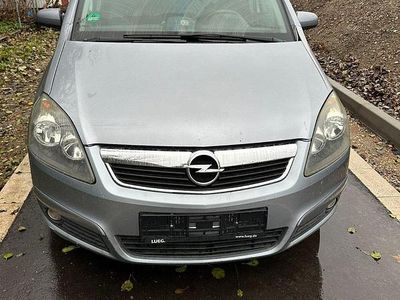 Gebraucht Opel Zafira 105 PS (77 kW) 2006 Silber Van / Kleinbus