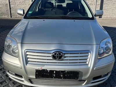 Gebraucht Toyota Avensis 129 PS (94 kW) 2005 Grau Limousine