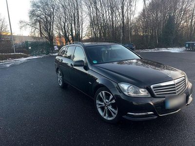 Gebraucht Mercedes C250 204 PS (150 kW) 2011 Schwarz Kombi