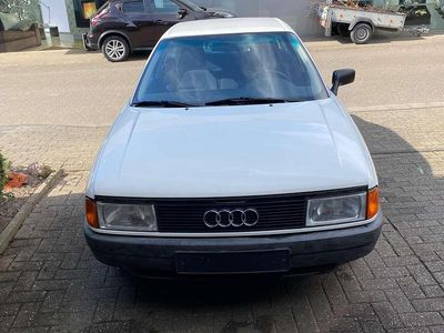 Second-hand Audi 80 75 CP (55 kW) 1987 Alb Berlinǎ