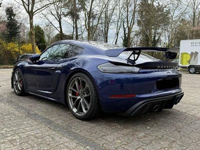 Porsche 718 Cayman GT4