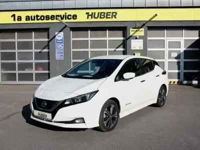 Gebraucht Nissan Leaf N-Connecta 110 kW (150 PS) 2018 Weiß Kleinwagen