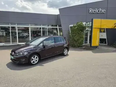 Gebraucht VW Golf VII Sound 96 PS (70 kW) 2018 Rot