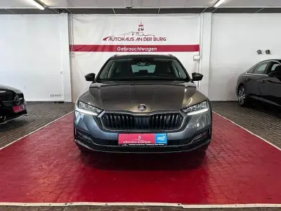 Gebraucht Skoda Octavia Ambition 116 PS (85 kW) 2022 Grau Kombi