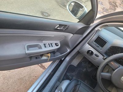 Gebraucht VW Golf IV 92 PS (67 kW) 2003 Grau Limousine