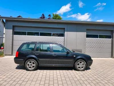 Gebraucht VW Golf IV 100 PS (73 kW) 1999 Schwarz Kombi