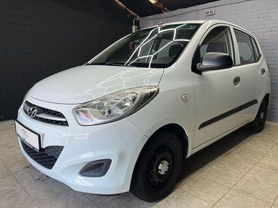 Gebraucht Hyundai i10 69 PS (50 kW) 2011 Weiß Kleinwagen