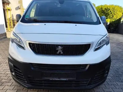 Gebraucht Peugeot Expert 122 PS (89 kW) 2019 Weiß Van