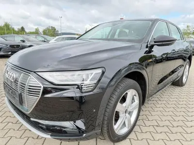 Gebraucht Audi e-tron Sport 300 kW (408 PS) 2022 Schwarz SUV
