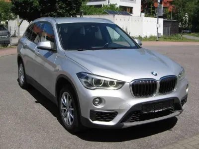 Gebraucht BMW X1 Advantage 150 PS (110 kW) 2018 Glaciersilber metallic SUV