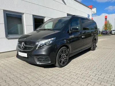 Używany Mercedes V300 Avantgarde Edition 237 KM (174 kW) 2022 Szary Minivan