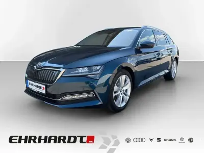 Gebraucht Skoda Superb Style 218 PS (160 kW) 2020 Blau Kombi