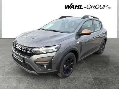 Neu Dacia Sandero Extreme 110 PS (80 kW) 2025 Grau Limousine