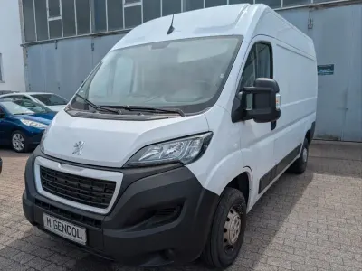Gebraucht Peugeot Boxer Premium 140 PS (102 kW) 2021 Weiß Van