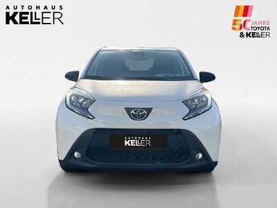Gebraucht Toyota Aygo X X-play 72 PS (52 kW) 2022 Weiß SUV