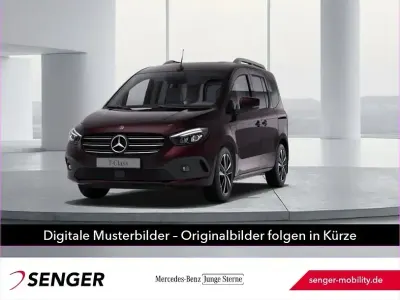 Gebraucht Mercedes T180 Progressive 116 PS (85 kW) 2025 Rot Van / Kleinbus