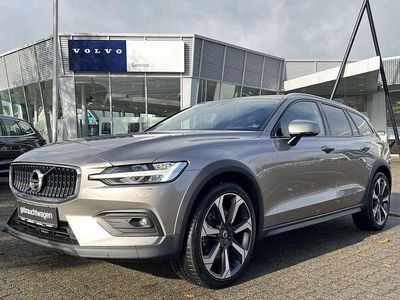 Pebble grey metallic Gebraucht 2019 Volvo V60 Kombi | 26.880 € (Teuer)