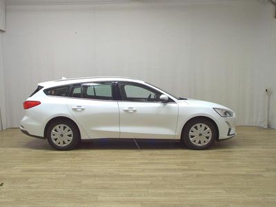 Weiss Gebraucht 2019 Ford Focus Cool & Connect Kombi | 6.650 € (Teuer)