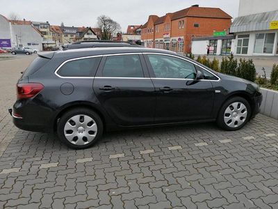 Gebraucht Opel Astra 168 PS (123 kW) 2013 Schwarz Kombi