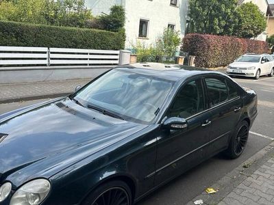 Mercedes E270