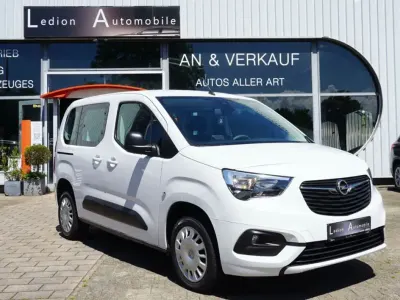 Gebraucht Opel Combo Life Edition 102 PS (75 kW) 2023 Weiß Van / Kleinbus