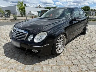 Gebraucht Mercedes E320 224 PS (164 kW) 2007 Schwarz Limousine