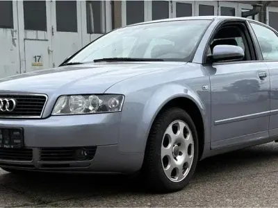 Gebraucht Audi A4 131 PS (96 kW) 2003 Grau Limousine