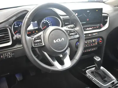 Gebraucht Kia XCeed 136 PS (100 kW) 2022 Grau SUV