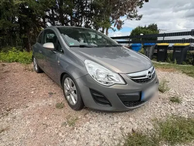 Gebraucht Opel Corsa 70 PS (51 kW) 2013 Braun Kleinwagen