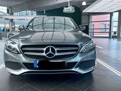 Grau Gebraucht 2017 Mercedes C220 Limousine | 18.990 € (Fairer Preis)