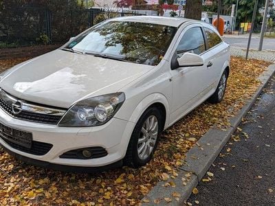 Opel Astra GTC