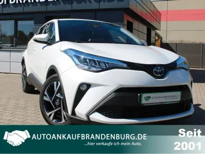 Usata Toyota C-HR Team 152 CV (111 kW) 2024 Bianco SUV