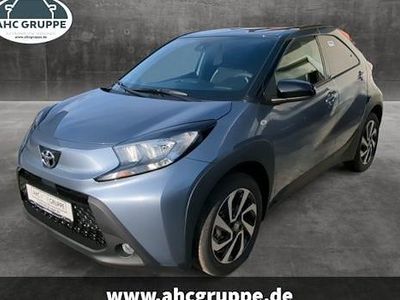 Grau Gebraucht 2025 Toyota Aygo X Team SUV | 16.490 € (Fairer Preis)