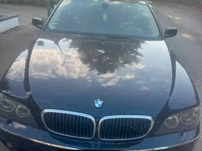 Gebraucht BMW 740 400 PS (294 kW) 2006 Blau Limousine