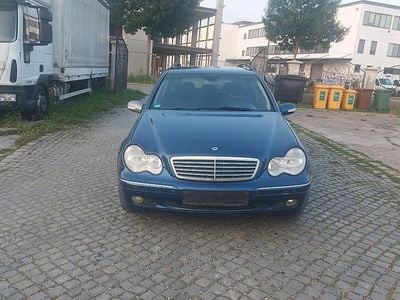 Mercedes C220