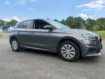 Gebraucht Skoda Fabia Active 65 PS (47 kW) 2022 Grau Kleinwagen