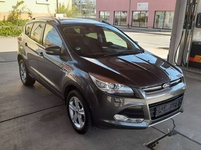 Gebraucht Ford Kuga Titanium 163 PS (119 kW) 2014 Grau SUV