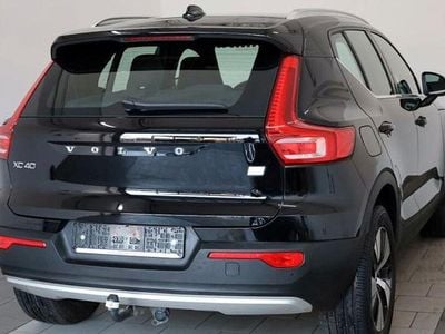 Second-hand Volvo XC40 Inscription 211 CP (155 kW) 2021 Negru SUV