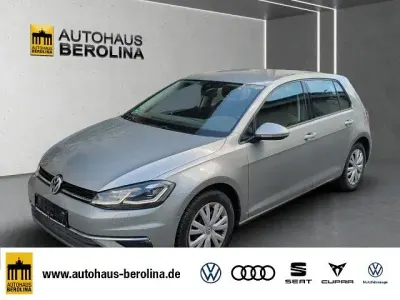 Gebraucht VW Golf VII Highline 150 PS (110 kW) 2017 K5 tungsten silver metallic Limousine