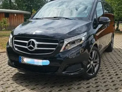 Gebraucht Mercedes E250 Edition 204 PS (150 kW) 2017 Schwarz Van / Kleinbus