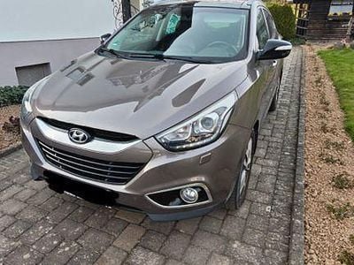 Gebraucht Hyundai ix35 Premium 184 PS (135 kW) 2014 Braun SUV